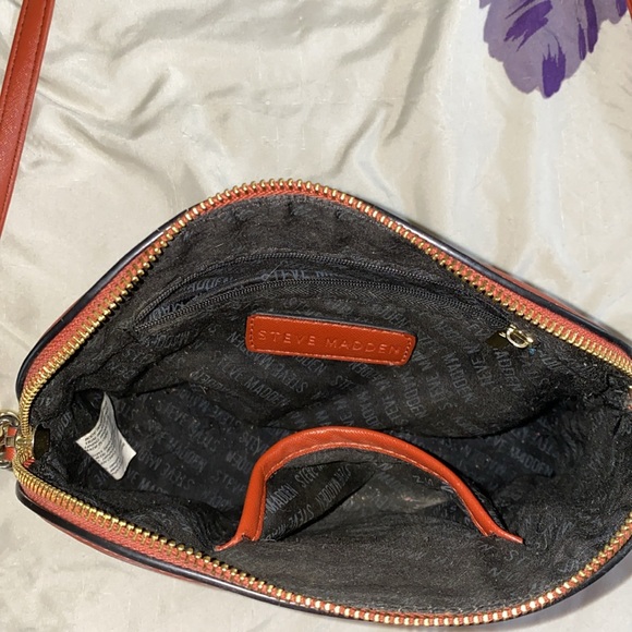Steven madden burnt orange purse. - Picture 2 of 4